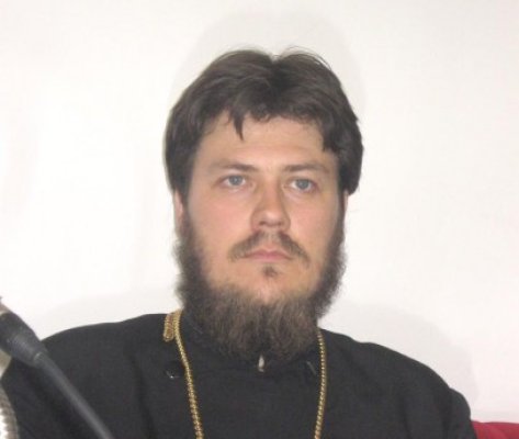 Asociaţia Agenţiilor de Turism acuză Biserica Ortodoxă că încurajează pelerinajele ilegale